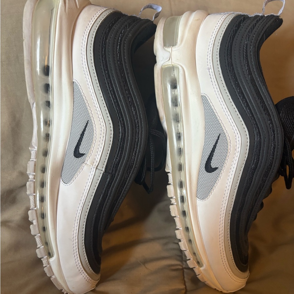 Nike Black and White Athletic Shoes